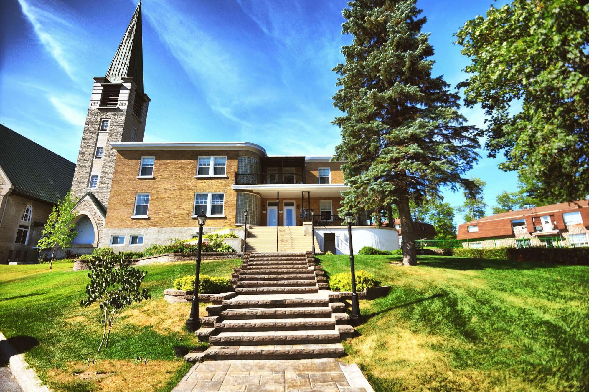 Auberge Le St-Georges Saguenay Exterior photo